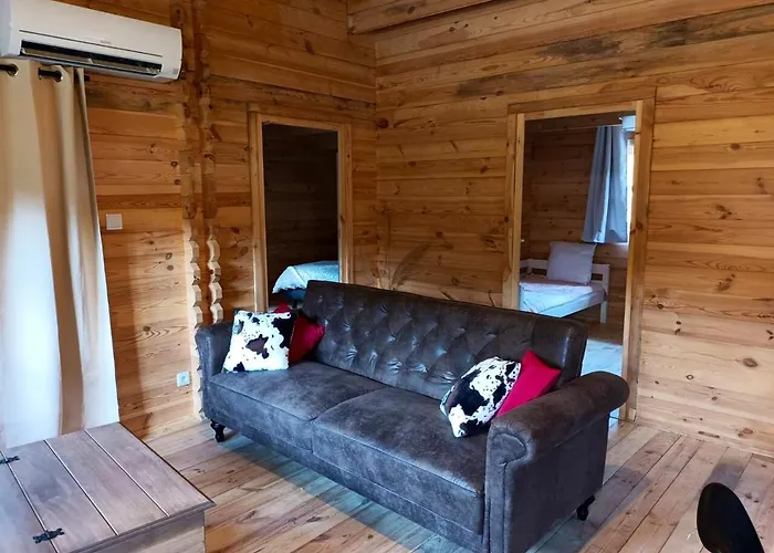 Maison Charmante A * Fougax-et-Barrineuf